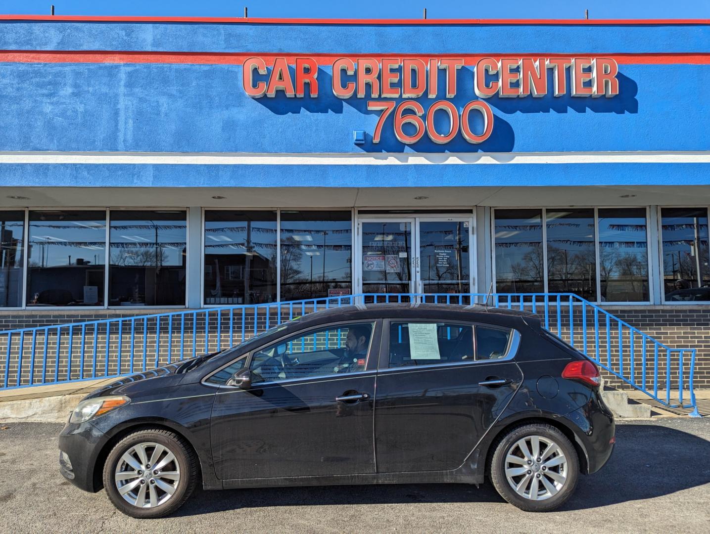 2014 BLACK Kia Forte 5-Door EX (KNAFX5A85E5) with an 2.0L L4 DOHC 16V engine, 6-Speed Automatic transmission, located at 7600 S Western Ave., Chicago, IL, 60620, (773) 918-3980, 0.000000, 0.000000 - Photo#0